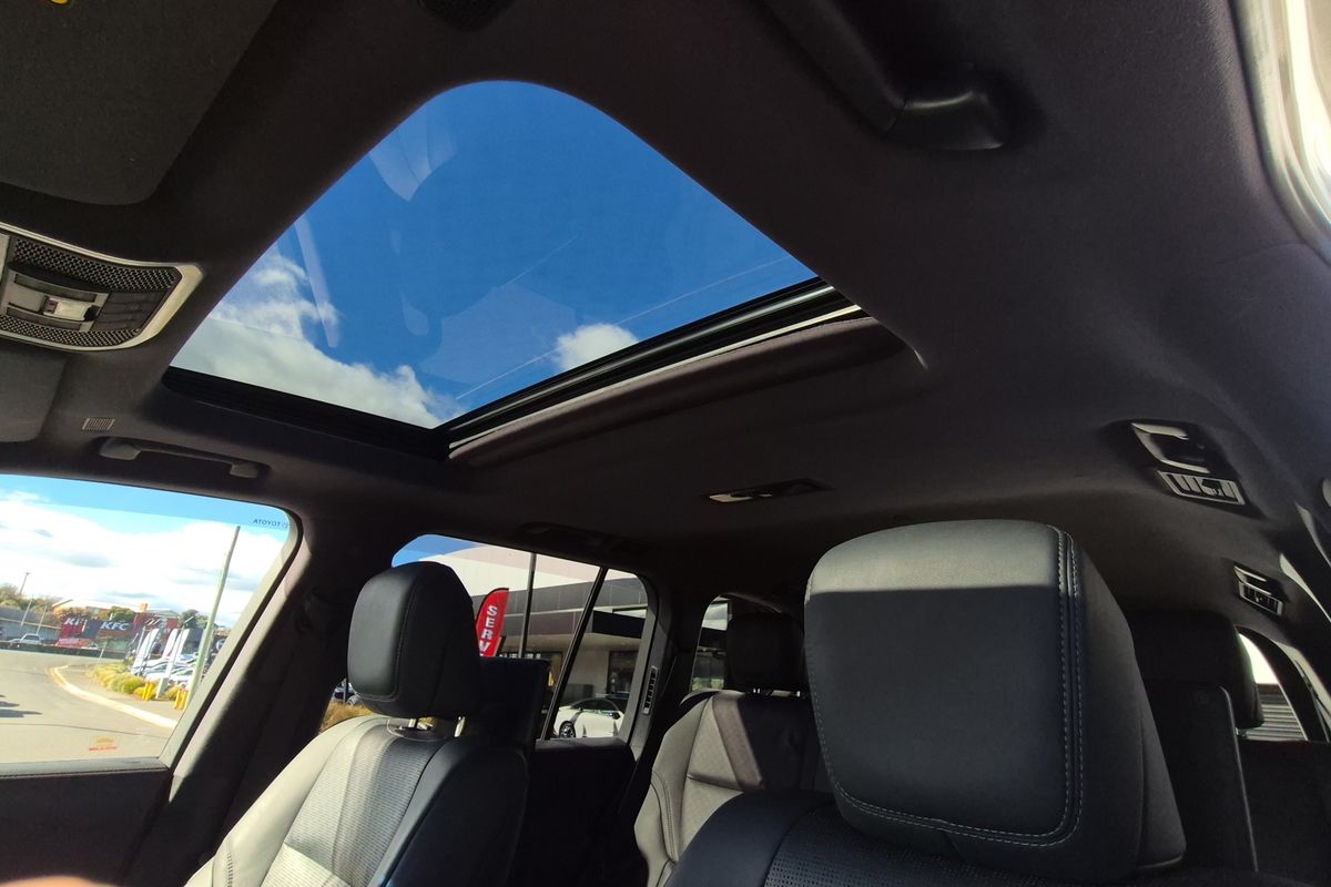 Wagon Sahara 3.3L Diesel Automatic