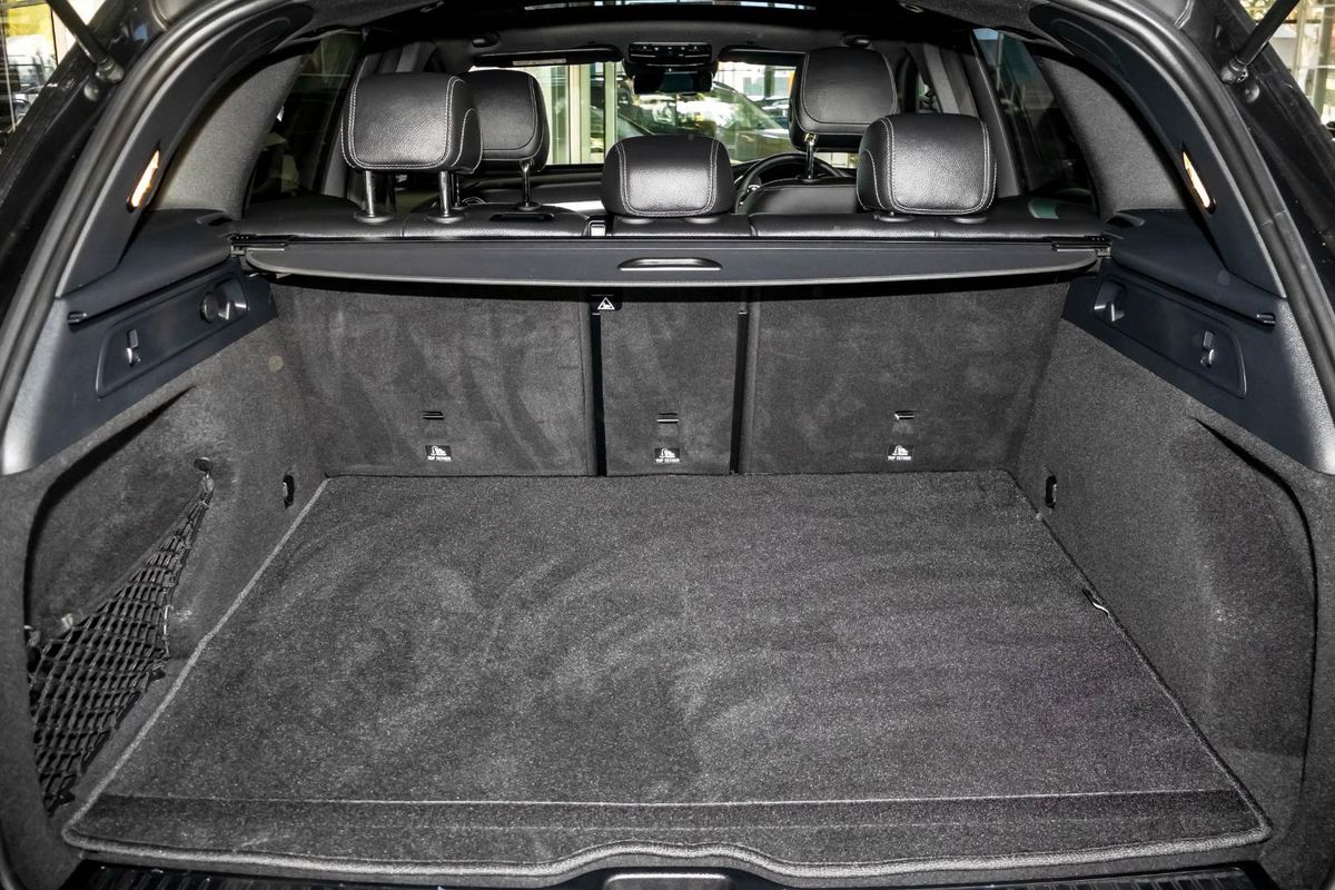 X253 802MY GLC300 WAG 5dr 9G 9 sp 2.0T