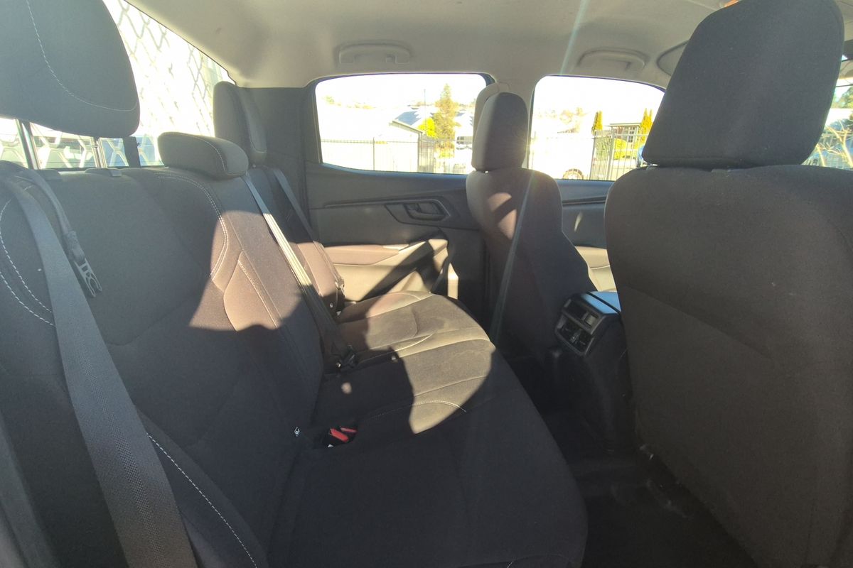 2021 Isuzu D-Max 4X2 Crew Cab Chassis SX Automatic (TOR0010)