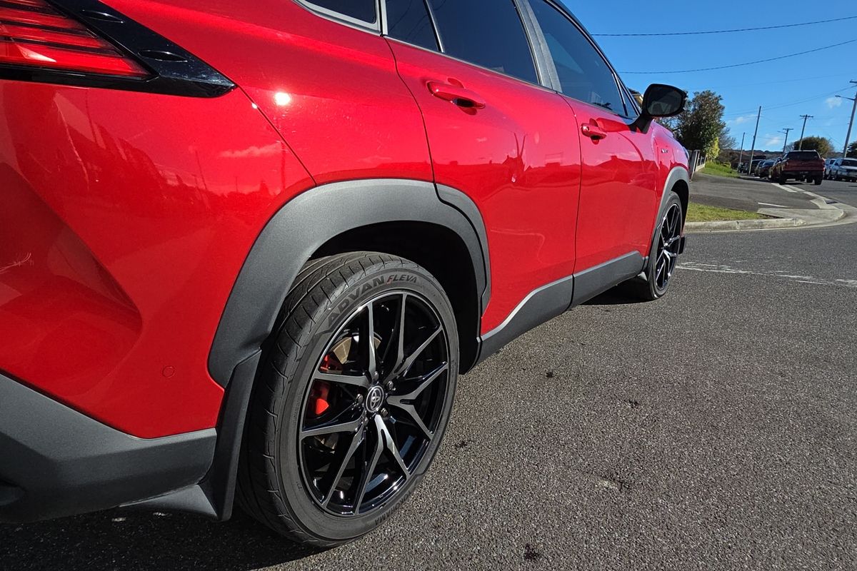 GR-S HV AWD 2.0L Auto CVT SUV