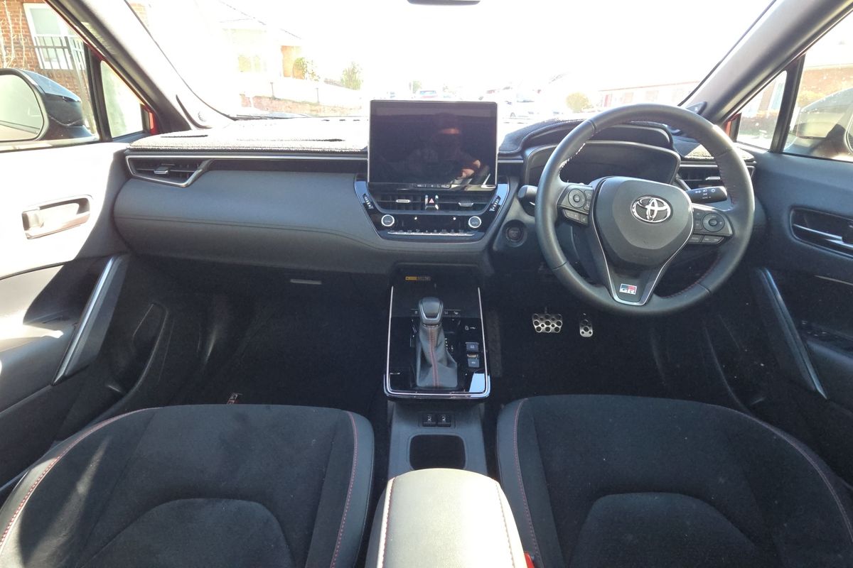 GR-S HV AWD 2.0L Auto CVT SUV