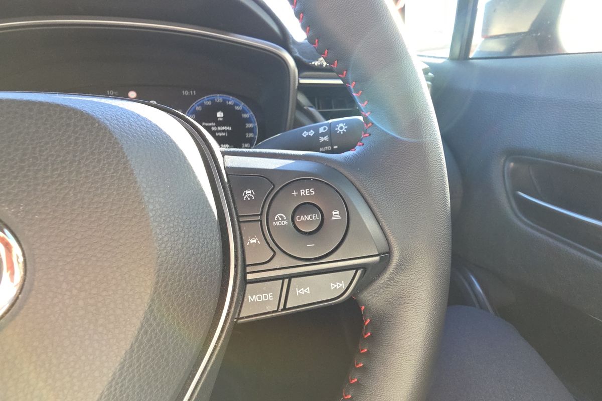 GR-S HV AWD 2.0L Auto CVT SUV