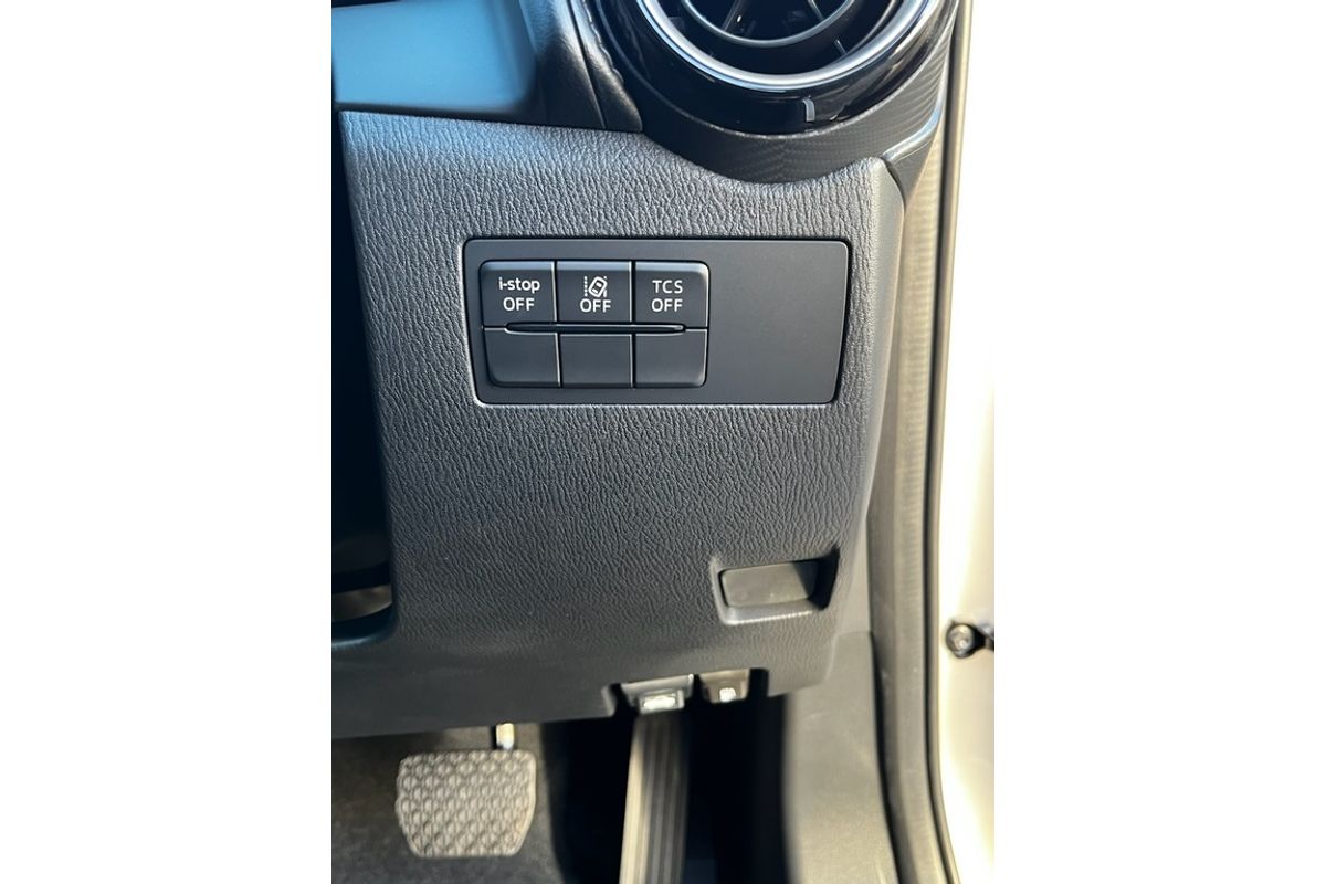 Mazda J 6AUTO G20 PURE PETROL FWD