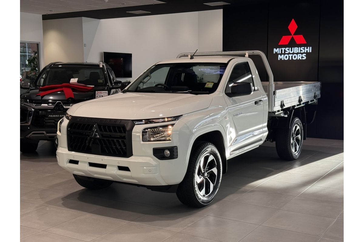2026 Mitsubishi MV Triton GLX 2.4L D 6AT 4X4 SC CC