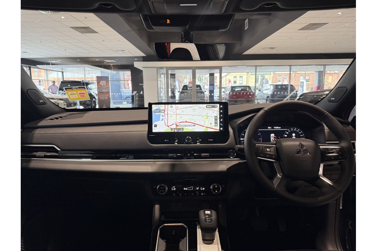 2026 Mitsubishi ZM Outlander LS BLACK 2.5L CVT 2WD 7ST