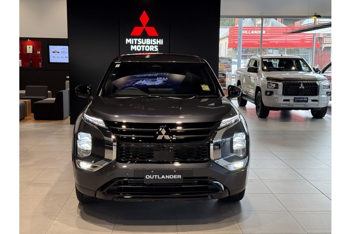 2026 Mitsubishi ZM Outlander LS BLACK 2.5L CVT 2WD 7ST