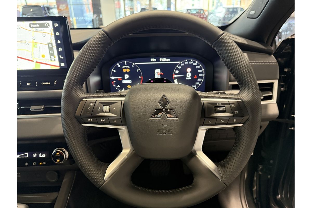 2026 Mitsubishi ZM Outlander LS BLACK 2.5L CVT 2WD 7ST
