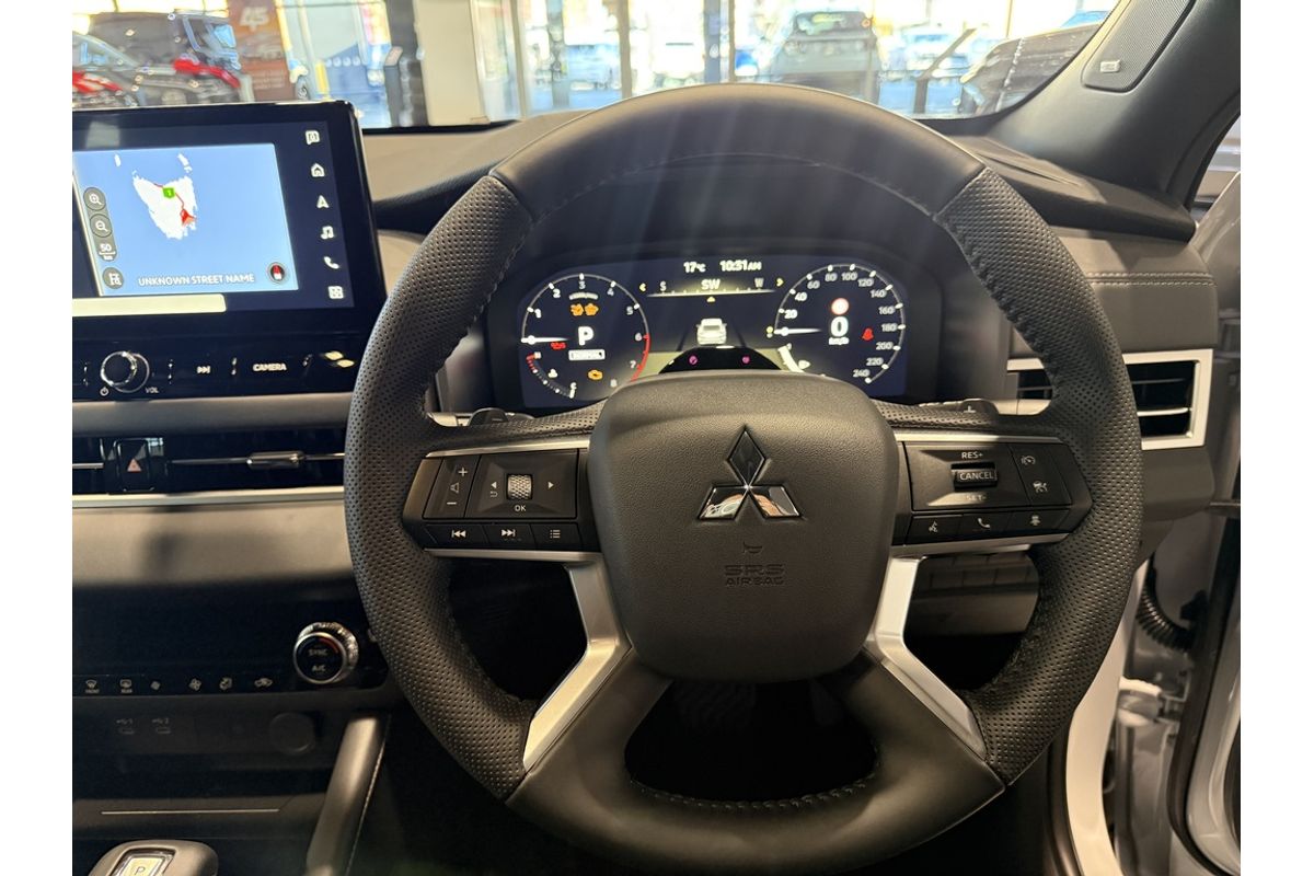 2026 Mitsubishi ZM Outlander LS BLACK 2.5L CVT 2WD 7ST