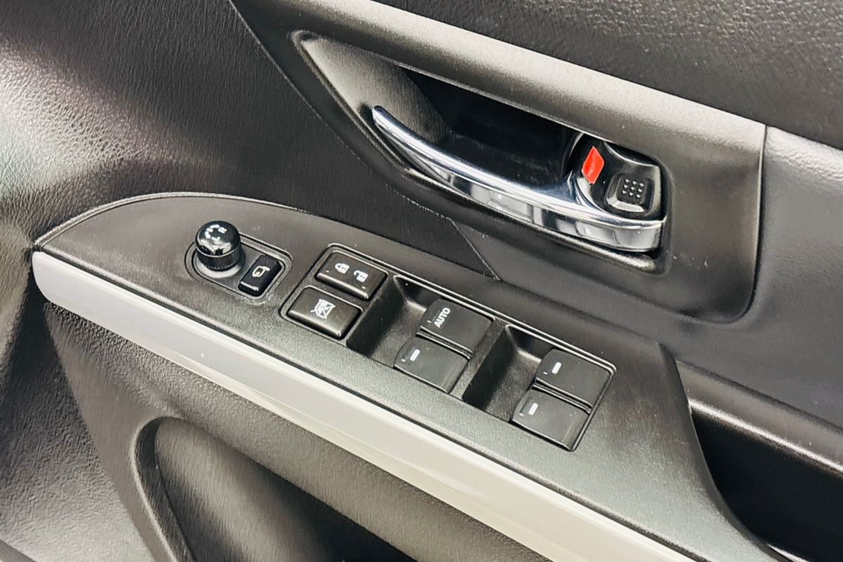 2015 SUZUKI S-CROSS GLX PRESTIGE (4x4) CONTINUOUS VARIABLE 4D WAGON 4CYL