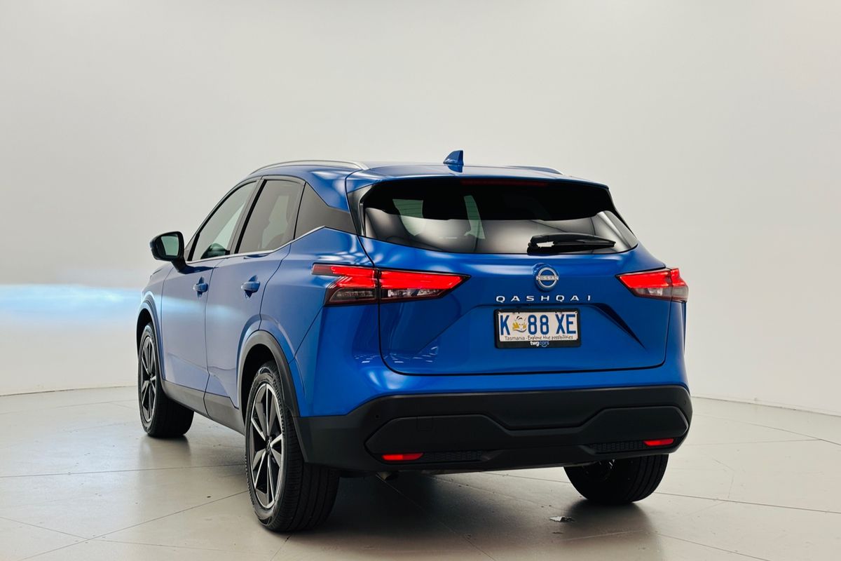 Nissan QASHQAI CVT ST-L