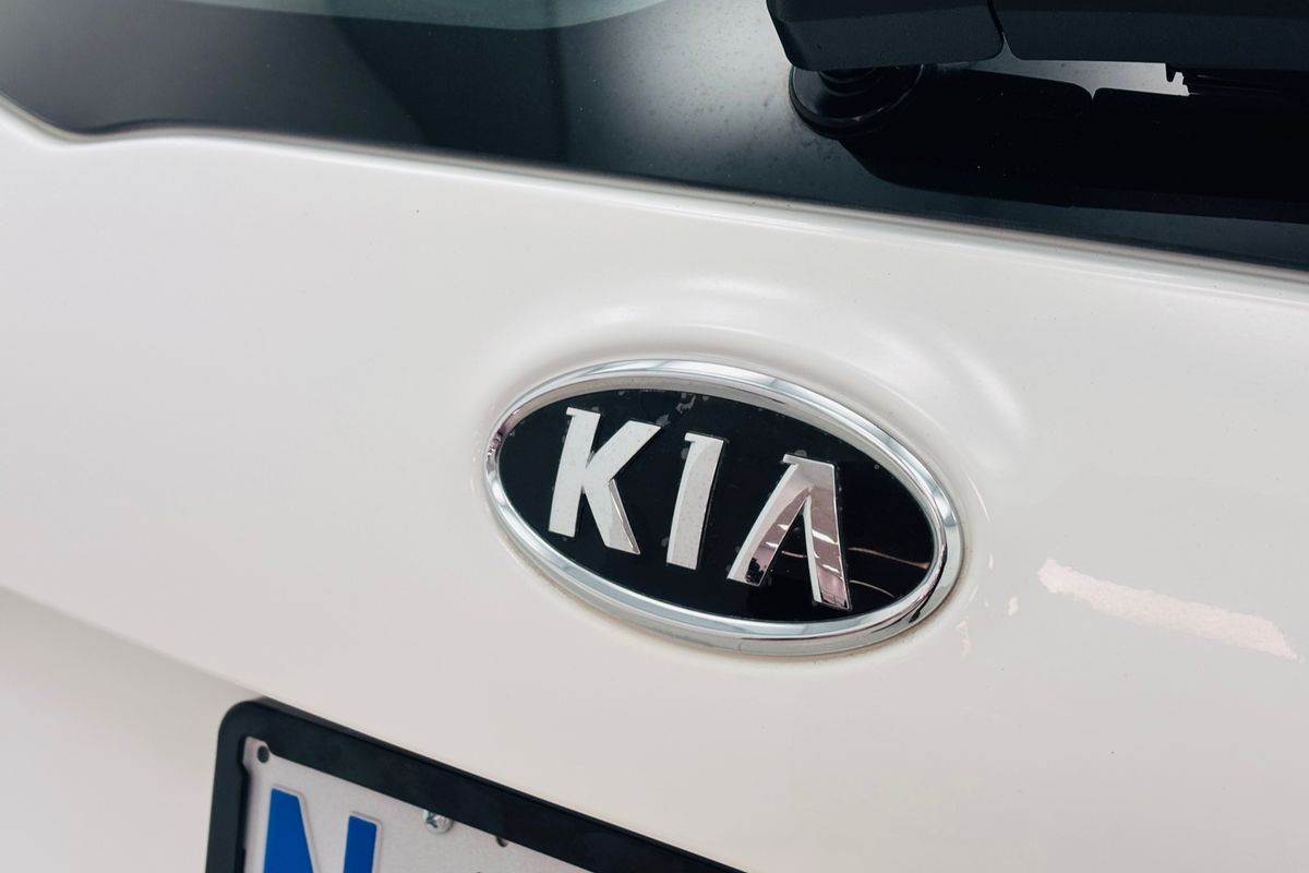 2012 Kia CERATO Si 6 SP AUTOMATIC 5D HATCHBACK 4CYL