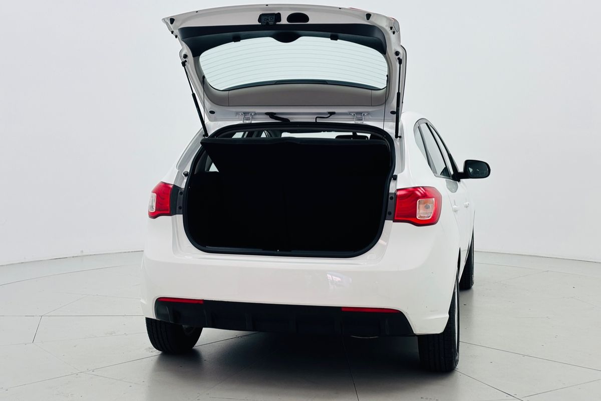 2012 Kia CERATO Si 6 SP AUTOMATIC 5D HATCHBACK 4CYL