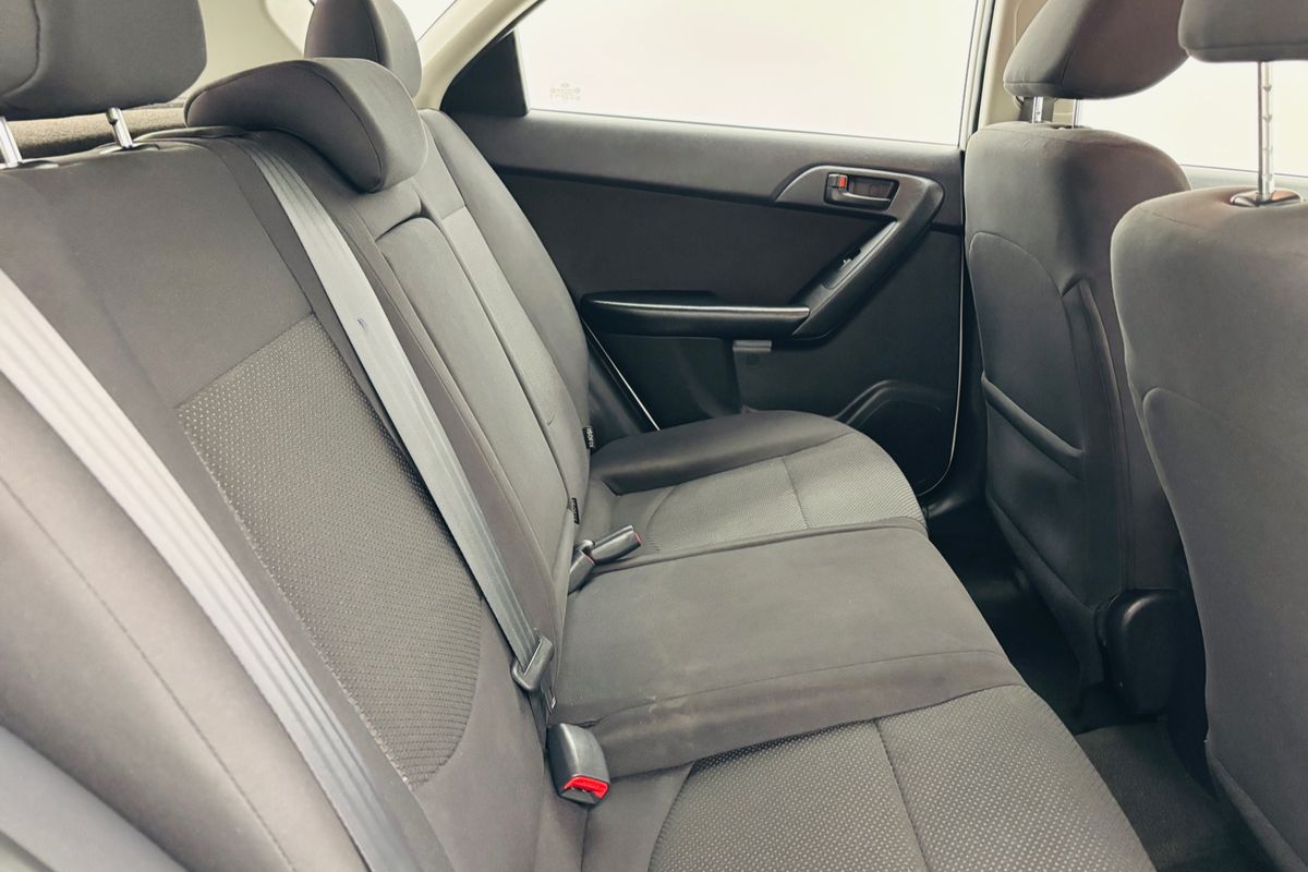 2012 Kia CERATO Si 6 SP AUTOMATIC 5D HATCHBACK 4CYL