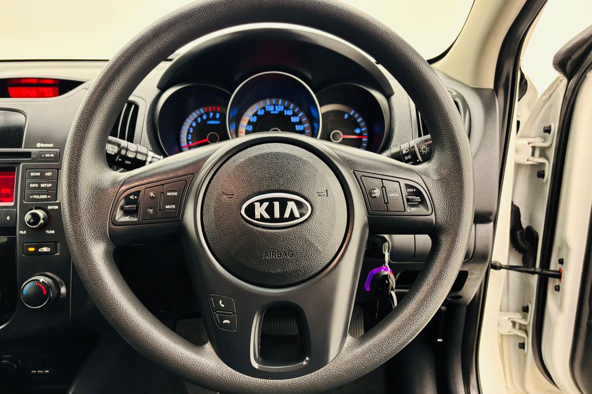2012 Kia CERATO Si 6 SP AUTOMATIC 5D HATCHBACK 4CYL