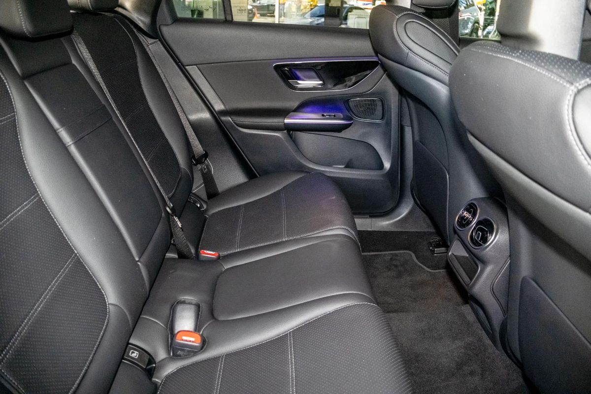 X254 806MY GLC200 WAG 9G 9sp 2 0T/17kW