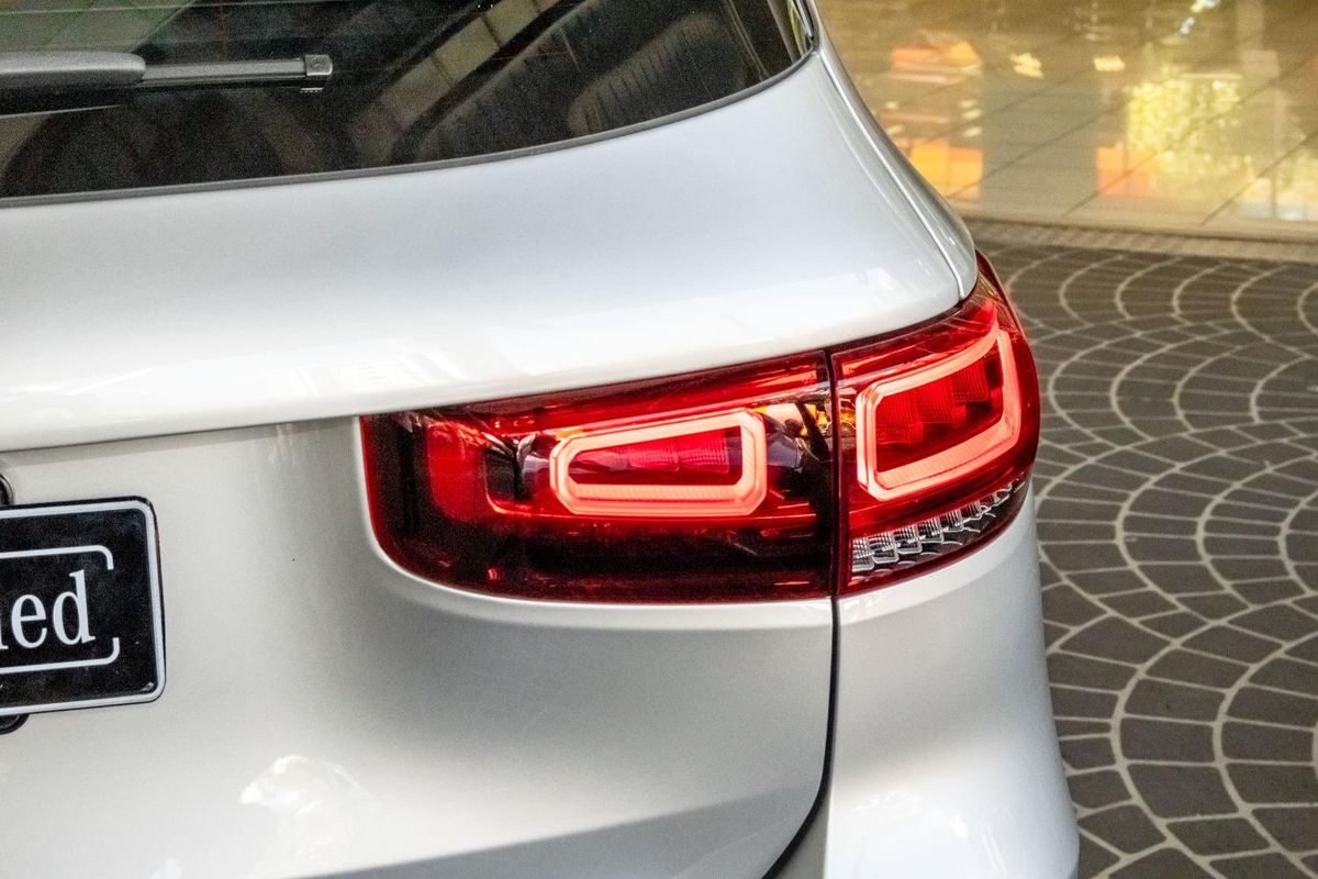 X247 802+052MY GLB200 WAG DUAL 7sp 1.3T