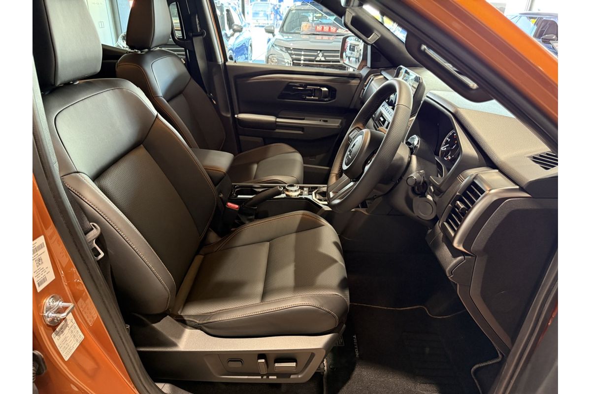 2025 Mitsubishi MV Triton GSR Touring 2.4L D 6AT 4X4 DC PU