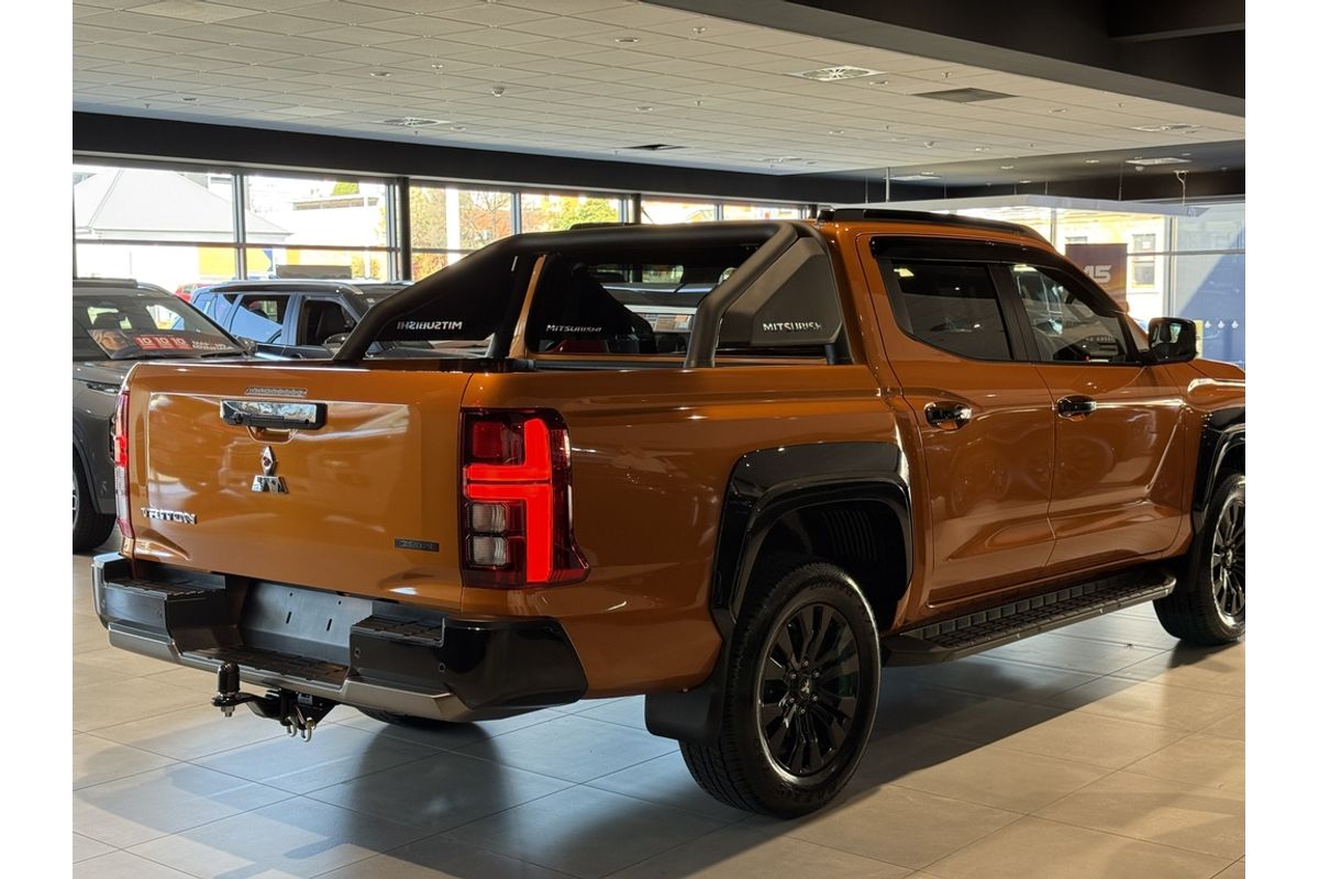 2025 Mitsubishi MV Triton GSR Touring 2.4L D 6AT 4X4 DC PU