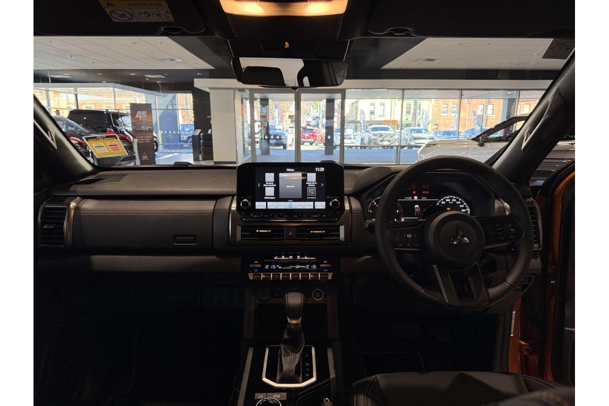 2025 Mitsubishi MV Triton GSR Touring 2.4L D 6AT 4X4 DC PU