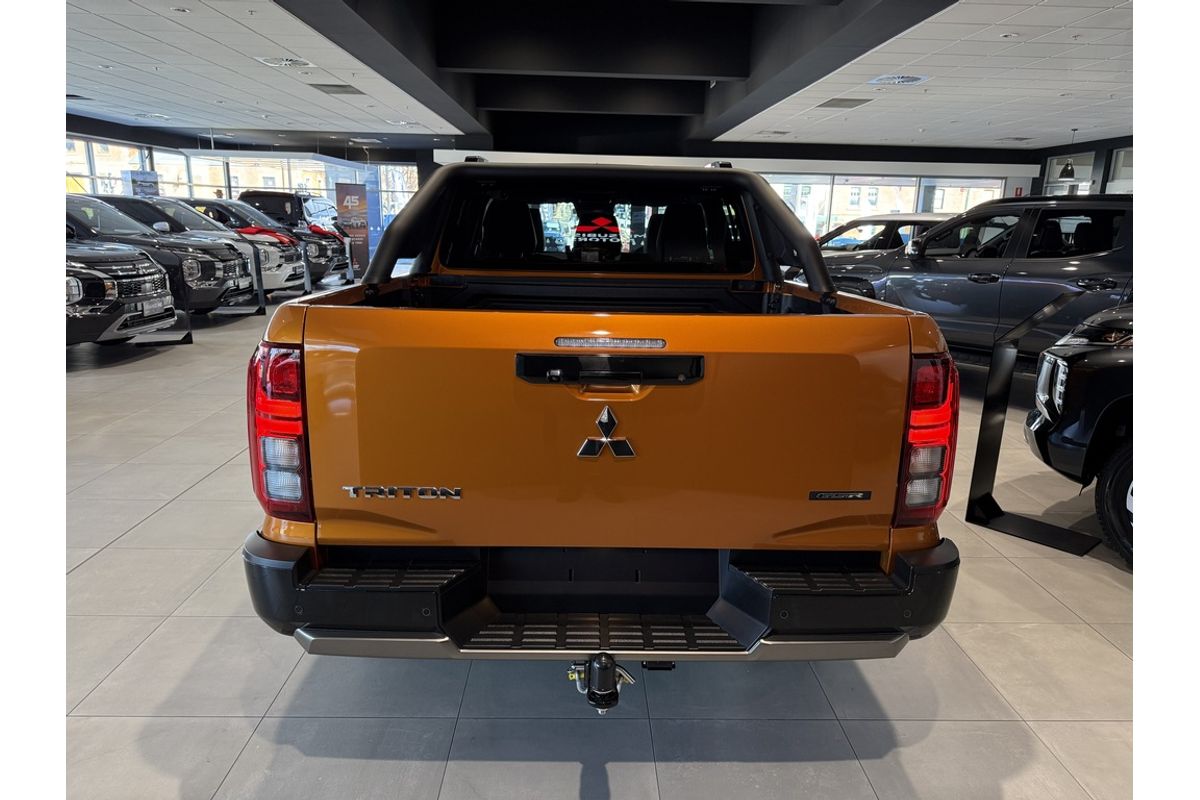 2025 Mitsubishi MV Triton GSR Touring 2.4L D 6AT 4X4 DC PU