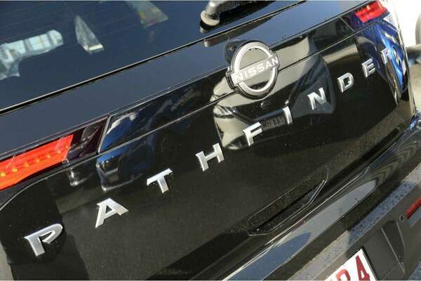 2023 Nissan Pathfinder Ti R53