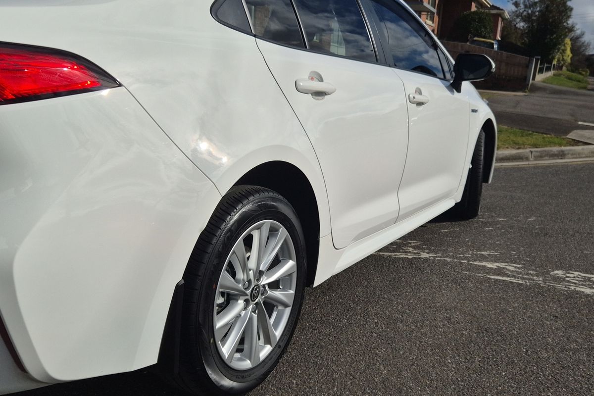 Ascent Sport 1.8L Auto CVT
