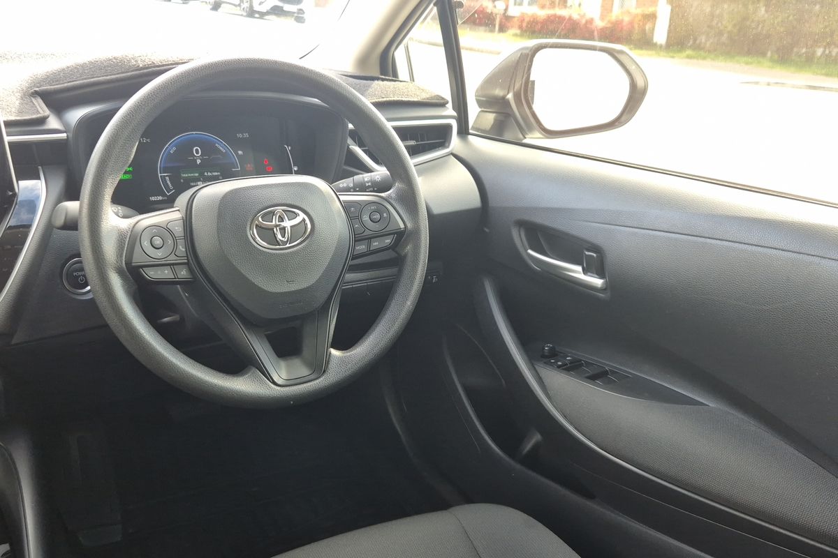 Ascent Sport 1.8L Auto CVT