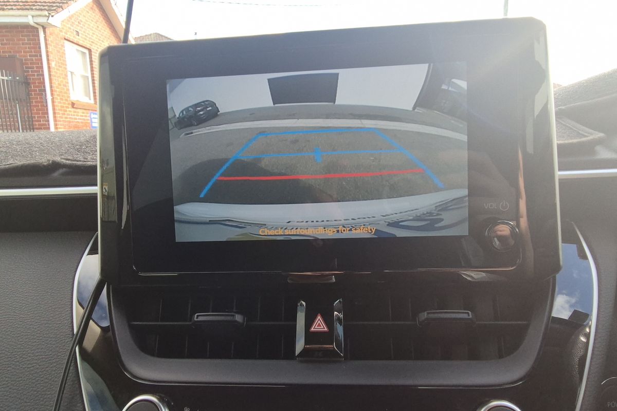 Ascent Sport 1.8L Auto CVT