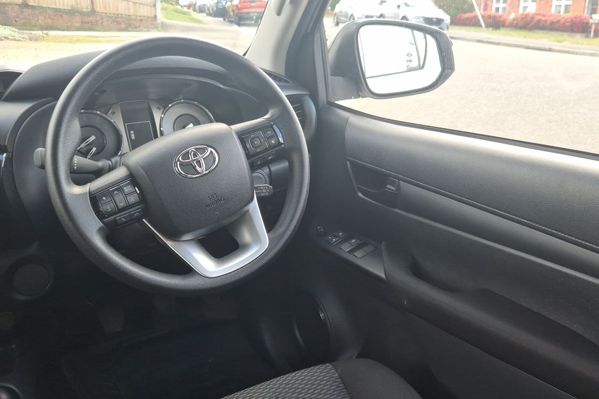 4x2 Workmate 2.7L Petrol Manual Double Cab