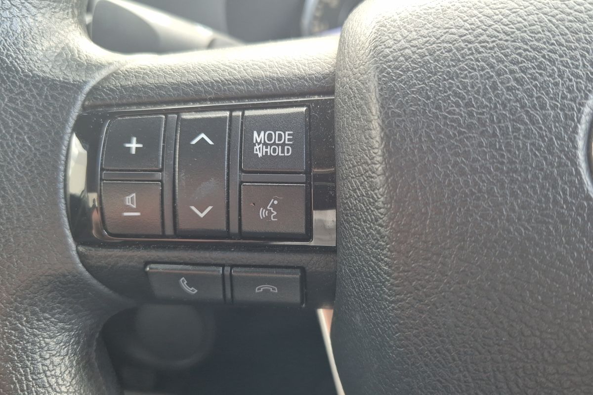 4x2 Workmate 2.7L Petrol Manual Double Cab