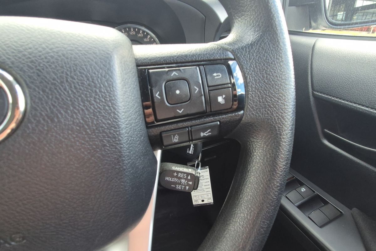4x2 Workmate 2.7L Petrol Manual Double Cab