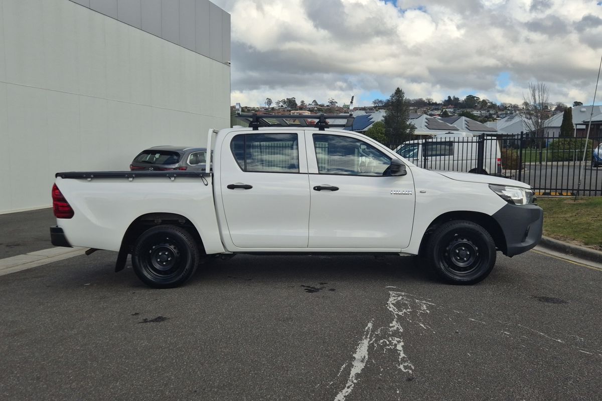 4x2 Workmate 2.7L Petrol Manual Double Cab