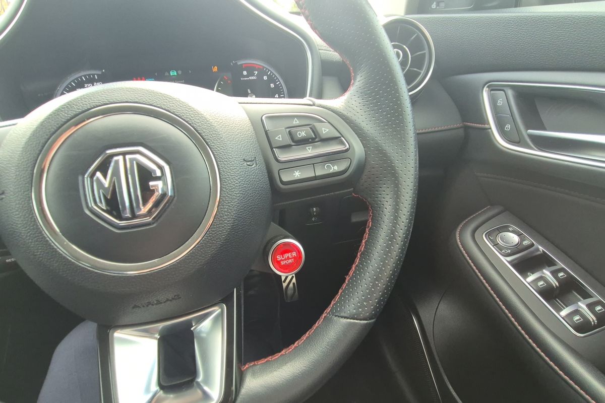 MY24 MG 1.5T EXCITE 5DR SUV