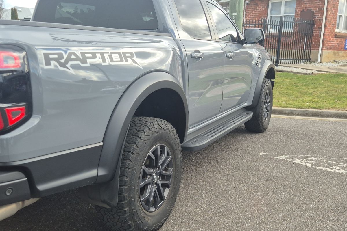 Ford  2023.50 DOUBLE CAB PICKUP RAPTOR . 3.0L V6 PETROL 10 SPD AUTO 4