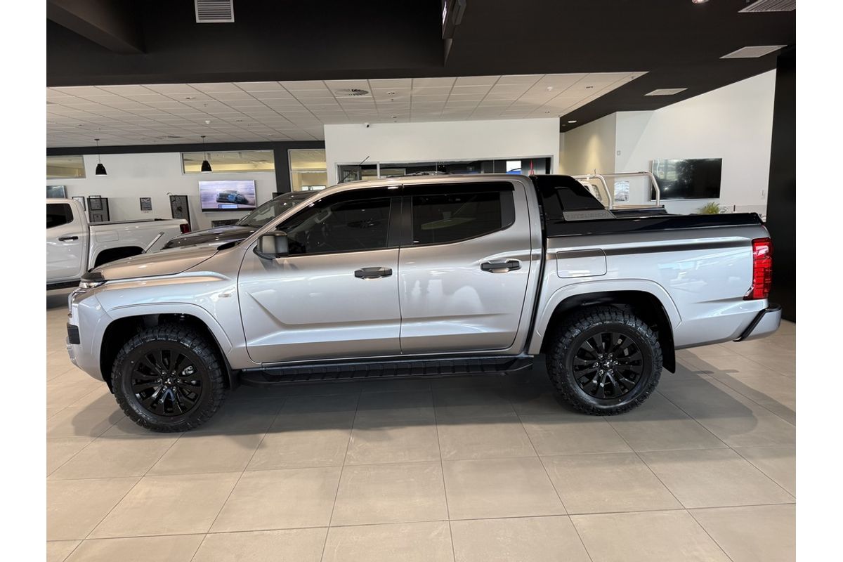 2025 Mitsubishi MV Triton GLX-R SAM 2.4L D 6AT 4X4 DC PU
