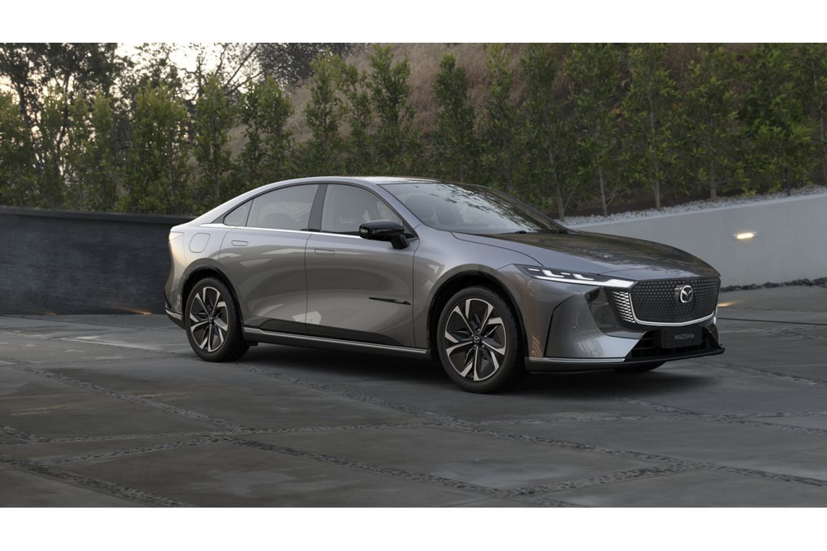 MAZDA 6E A 1AUTO HB E35 ATENZA