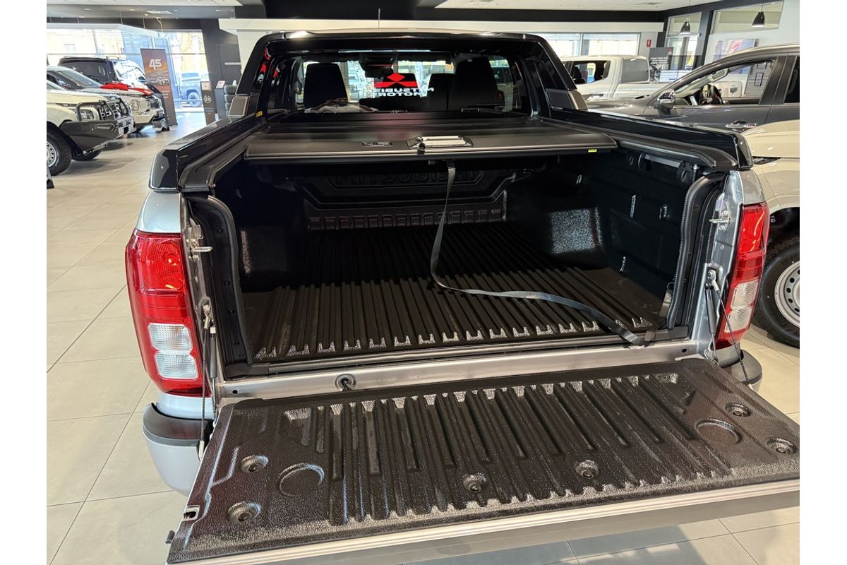 2025 Mitsubishi MV Triton GLX-R SAM 2.4L D 6AT 4X4 DC PU