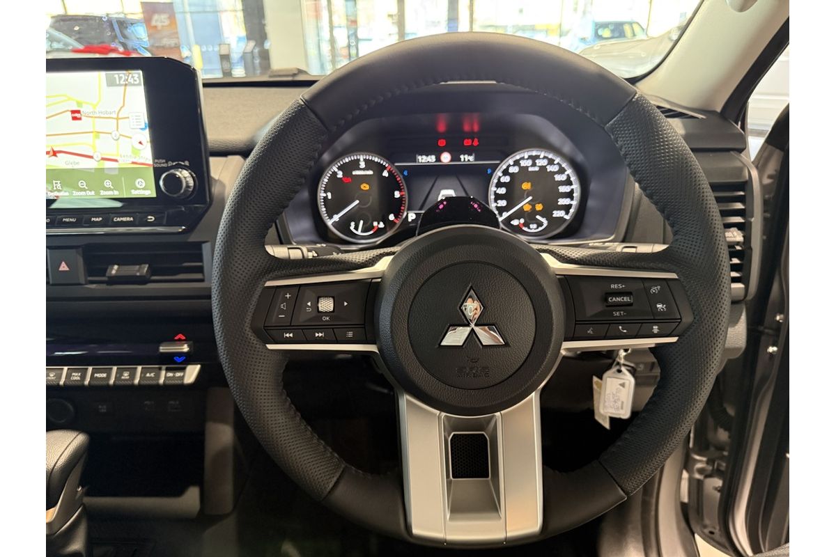 2025 Mitsubishi MV Triton GLX-R SAM 2.4L D 6AT 4X4 DC PU