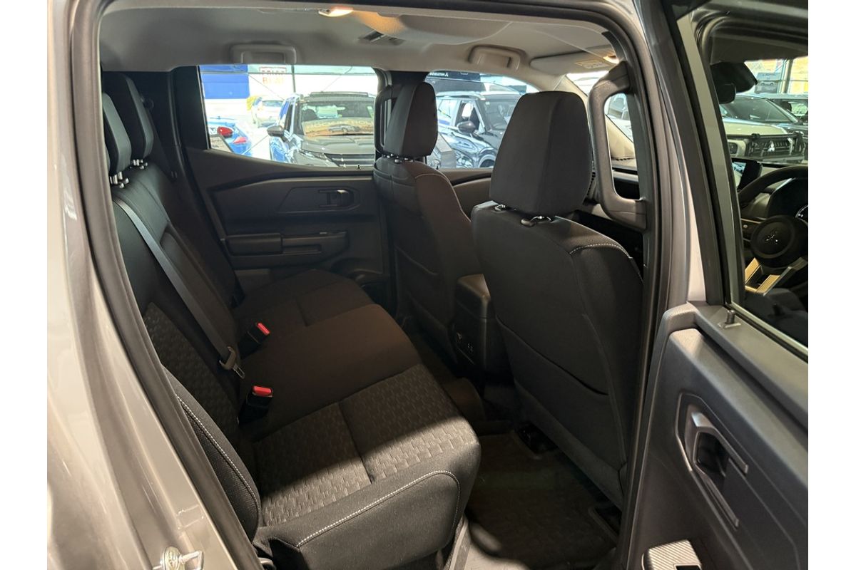 2025 Mitsubishi MV Triton GLX-R SAM 2.4L D 6AT 4X4 DC PU