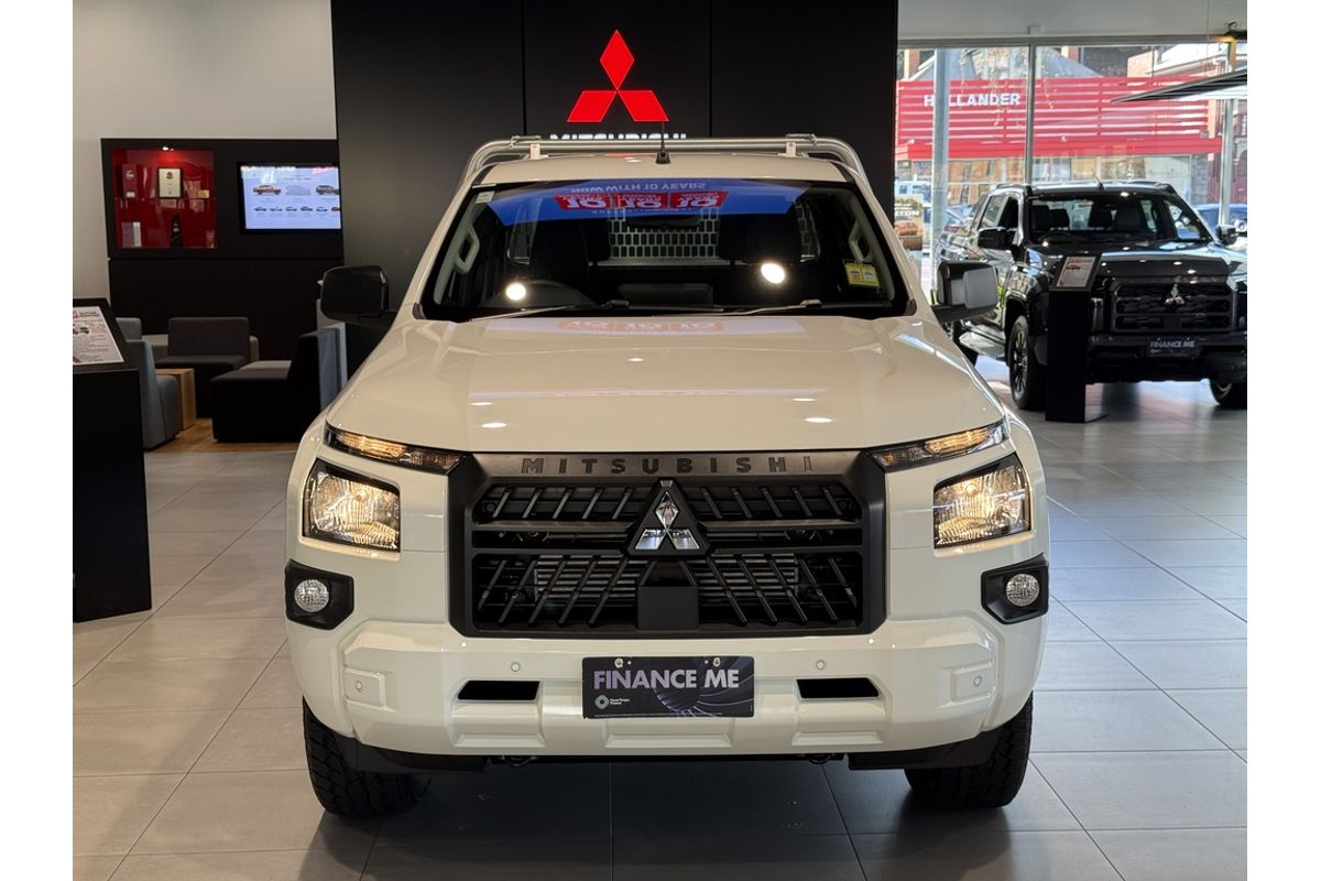 2026 Mitsubishi MV Triton GLX 2.4L D 6AT 4X4 CC CC