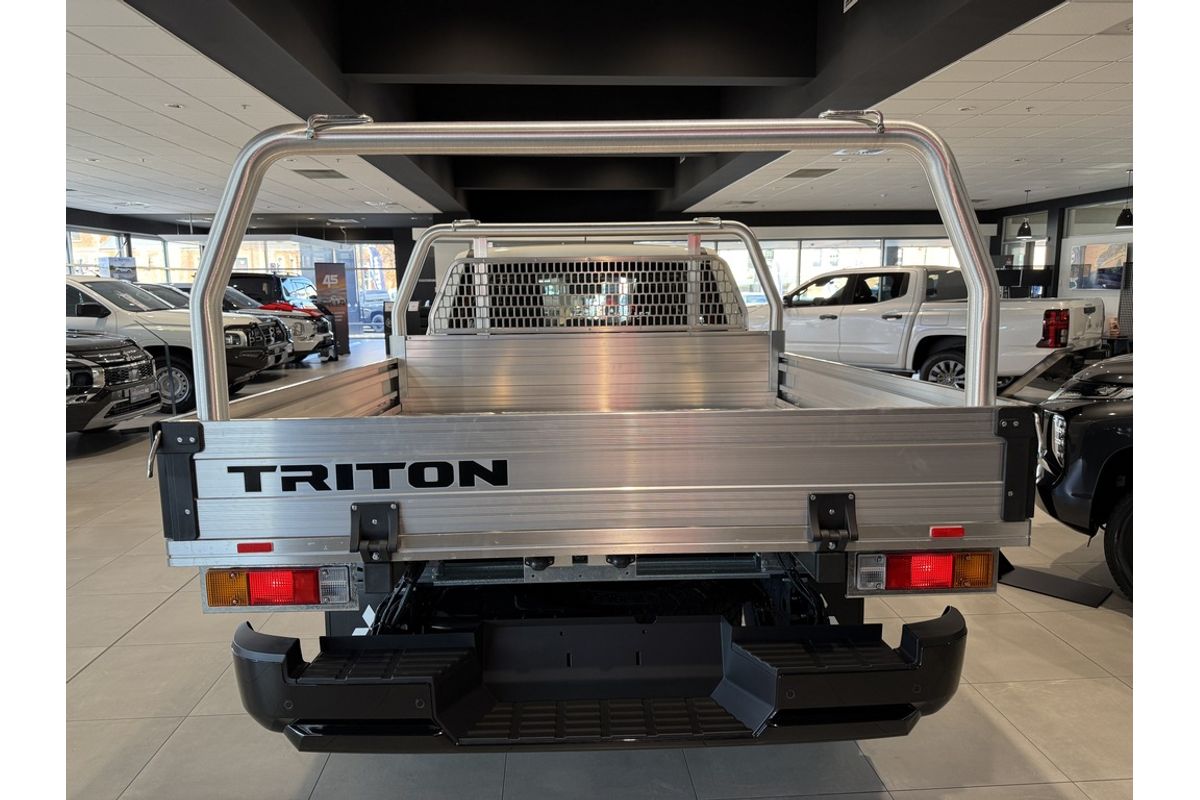 2026 Mitsubishi MV Triton GLX 2.4L D 6AT 4X4 CC CC