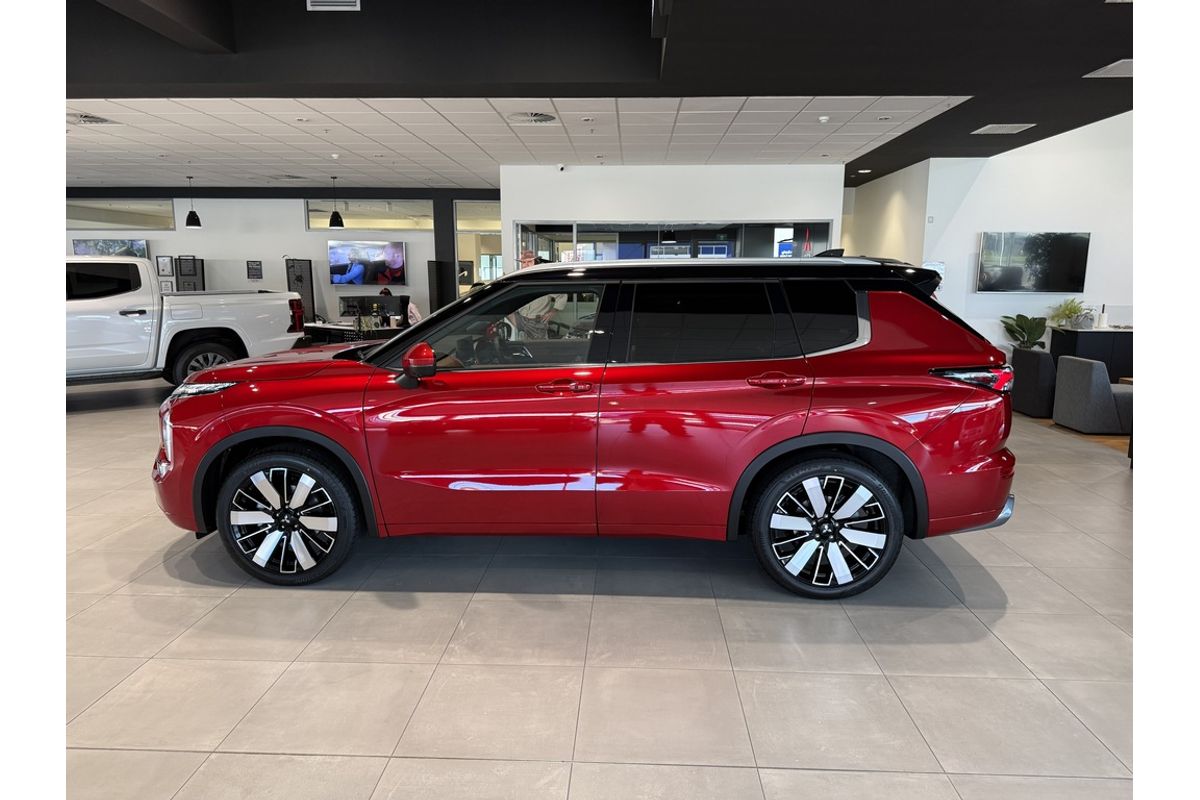 2026 Mitsubishi ZM Outlander EXCEED TOURER 2.5 AWD 5S