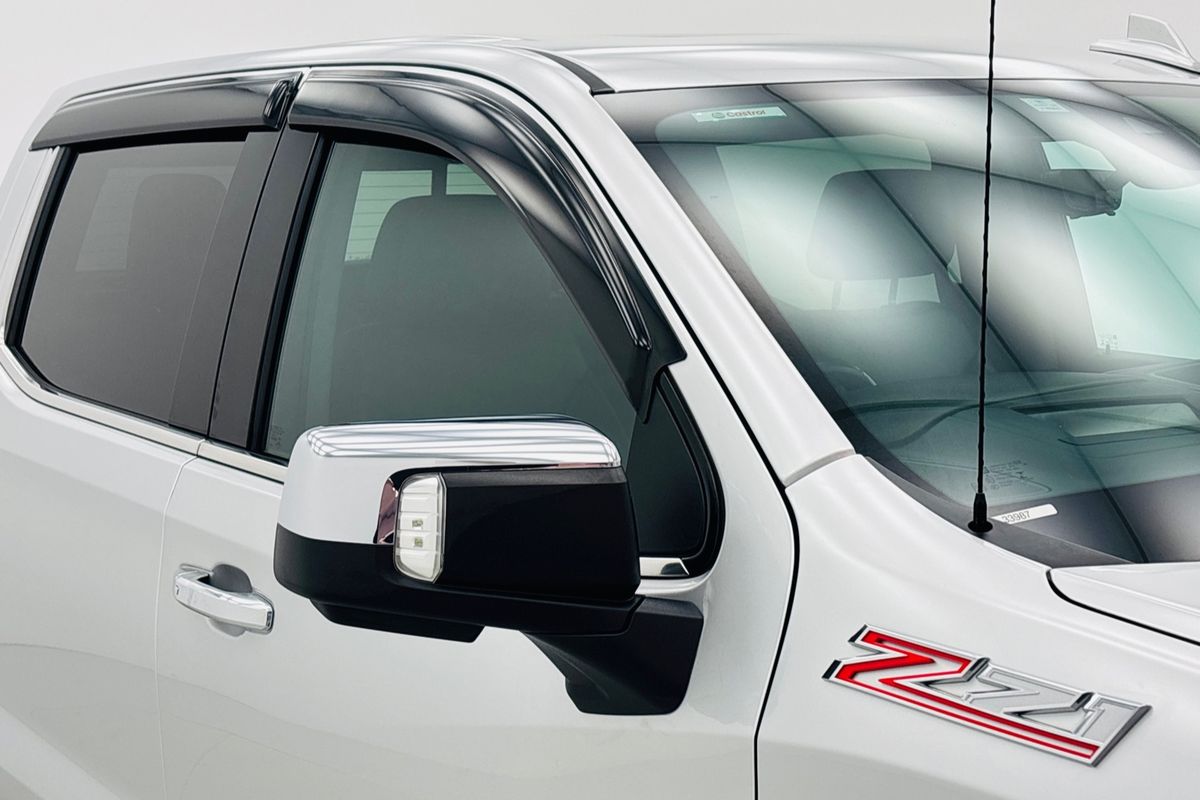 2022 CHEVROLET SILVERADO 1500 LTZ PREMIUM TECH PACK 10 SP AUTOMATIC CREW CAB UTILITY V8 