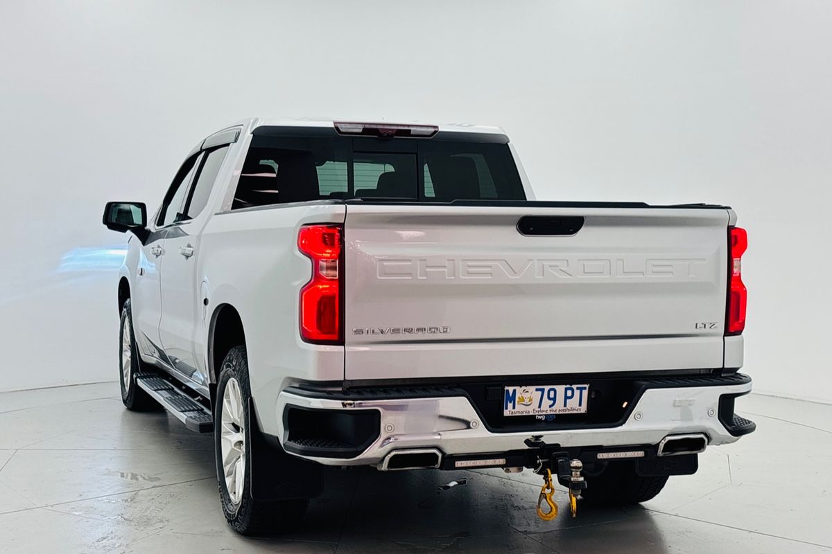 2022 CHEVROLET SILVERADO 1500 LTZ PREMIUM TECH PACK 10 SP AUTOMATIC CREW CAB UTILITY V8