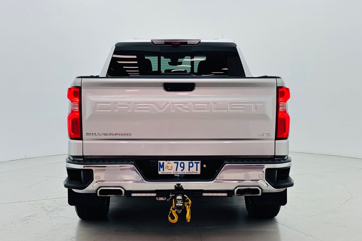 2022 CHEVROLET SILVERADO 1500 LTZ PREMIUM TECH PACK 10 SP AUTOMATIC CREW CAB UTILITY V8