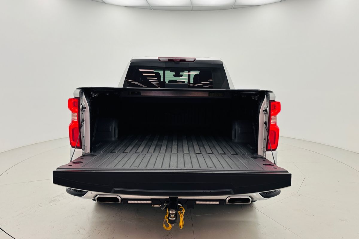 2022 CHEVROLET SILVERADO 1500 LTZ PREMIUM TECH PACK 10 SP AUTOMATIC CREW CAB UTILITY V8