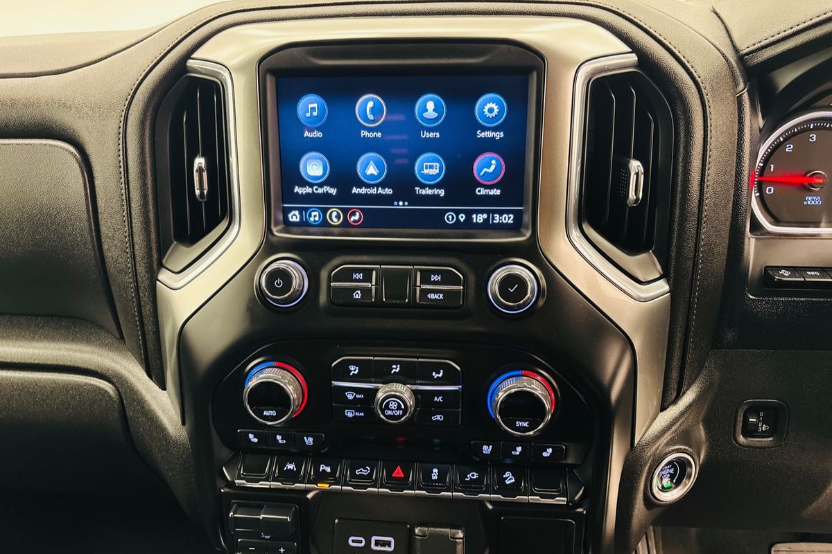 2022 CHEVROLET SILVERADO 1500 LTZ PREMIUM TECH PACK 10 SP AUTOMATIC CREW CAB UTILITY V8