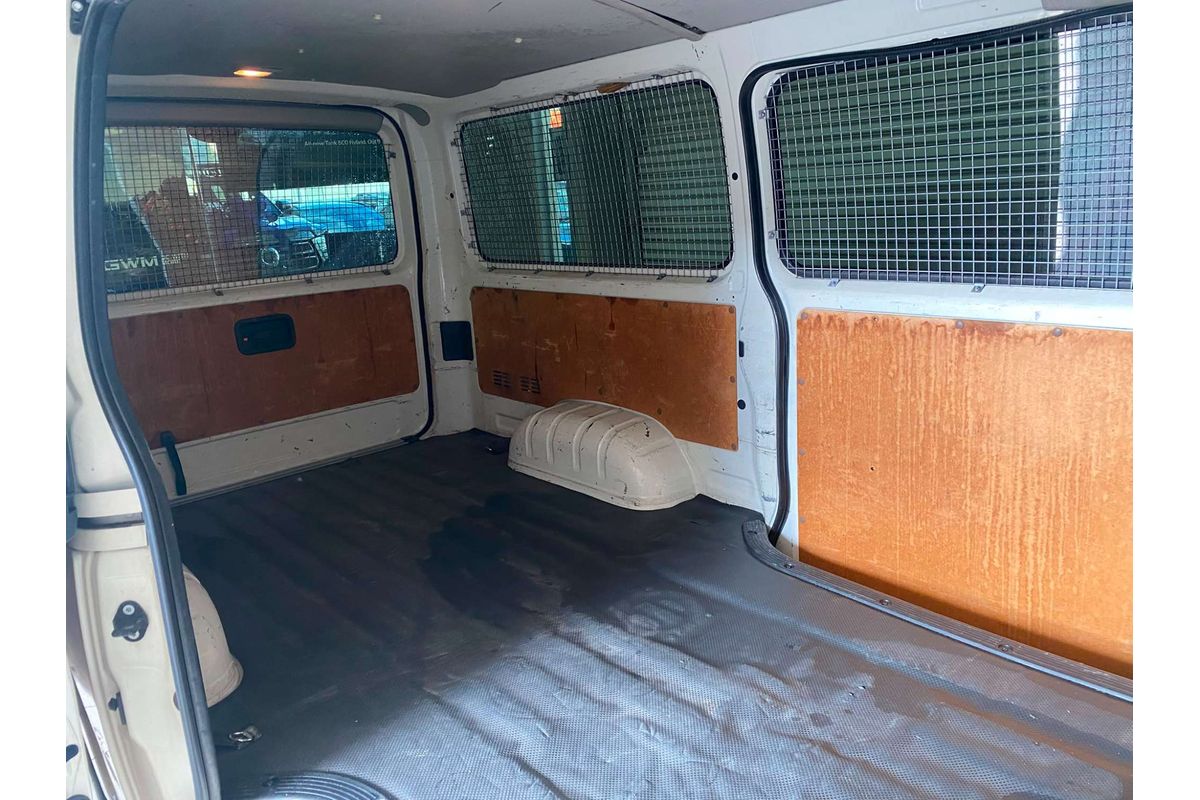 HIACE TRH 200V DX LWB 2.0i VAN