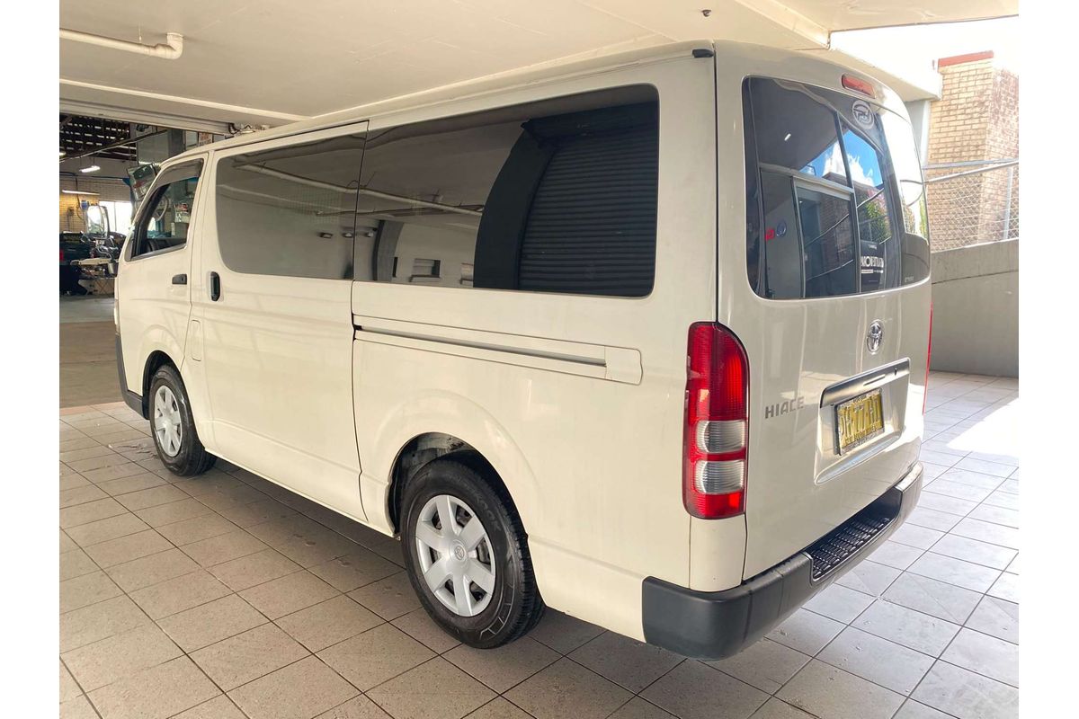 HIACE TRH 200V DX LWB 2.0i VAN