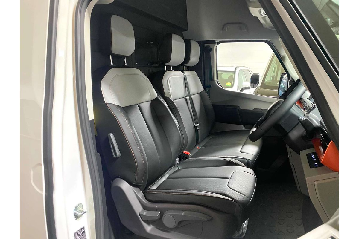 Super Van 5.5m, LWB, FWD, 83kWh, H2500